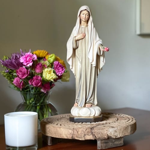 Madonna Of Peace Italian Statue - 11.75&quot;