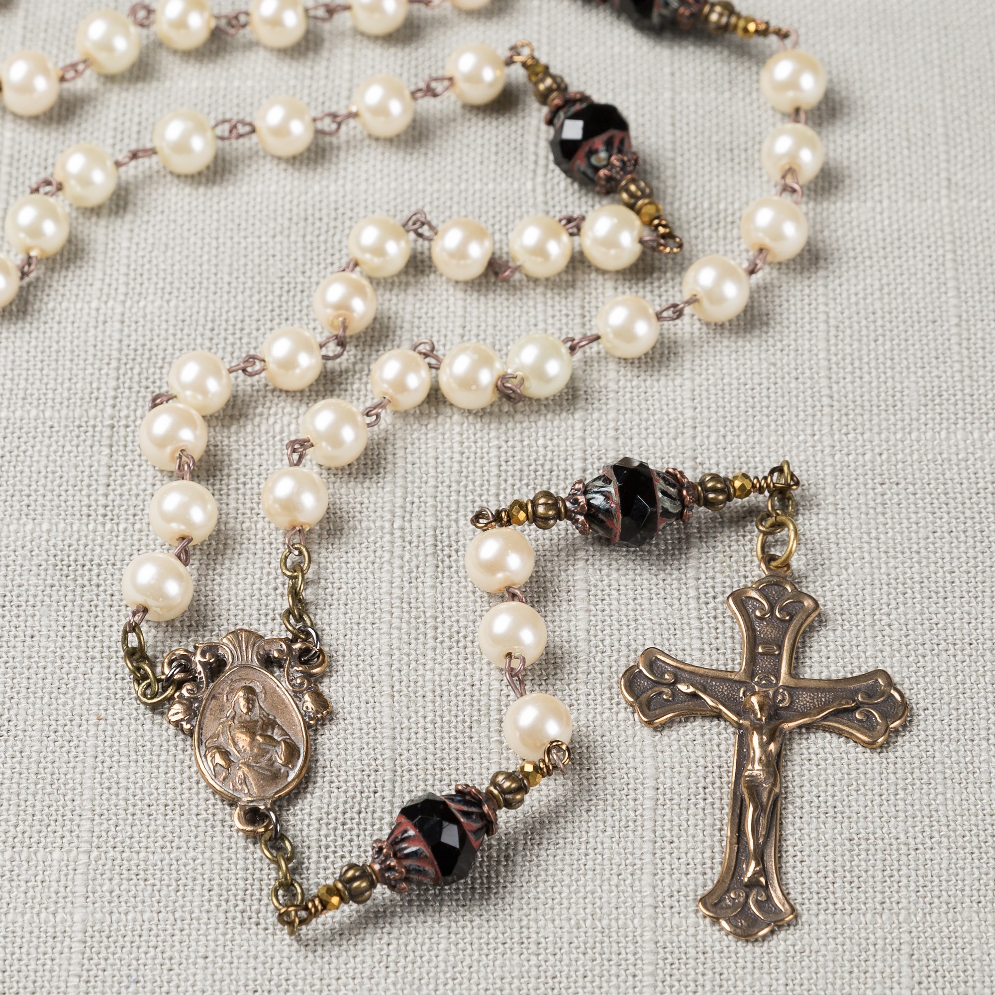 Pearl Sacred Heart Rosary | The Catholic Company®
