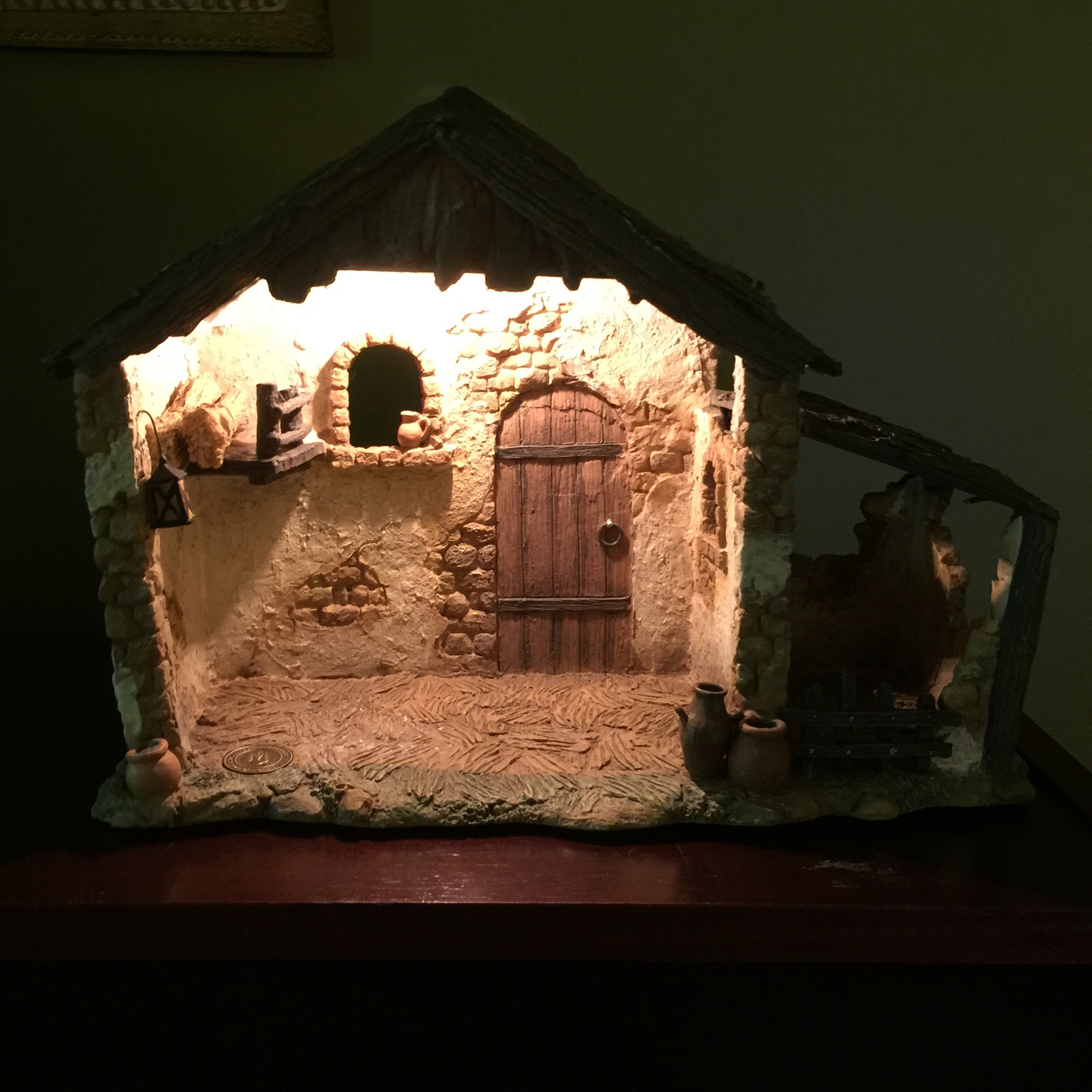 Fontanini Lighted Stable | The Catholic Company®