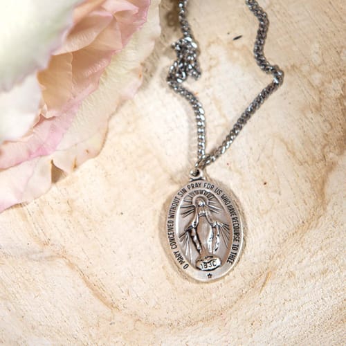 Sterling Silver Miraculous Medal on 20&quot; Chain