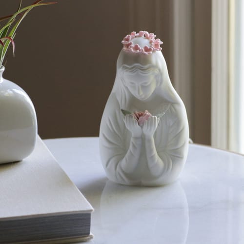 Crown of Roses Madonna Nightlight