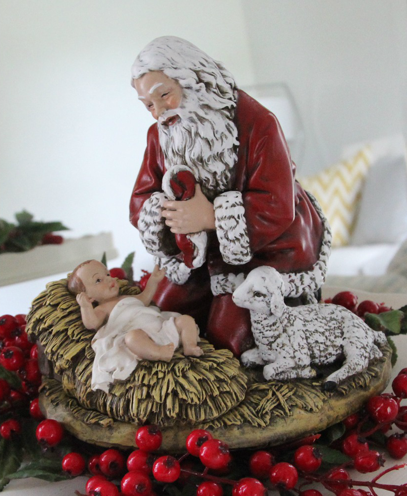 Kneeling Santa Figure 8"