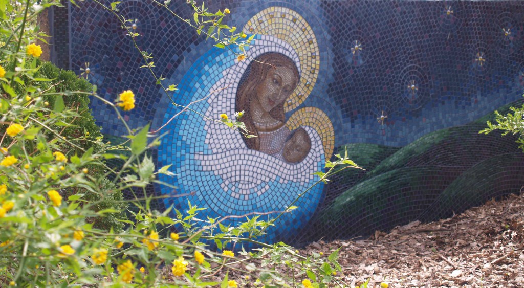 A statue of the Blessed Virgin isn't the only way to decorate a Marian garden - what about a gorgeous mosaic? This is a good option when a wall is present but ground space is limited...or if you just want to display your artistic taste.