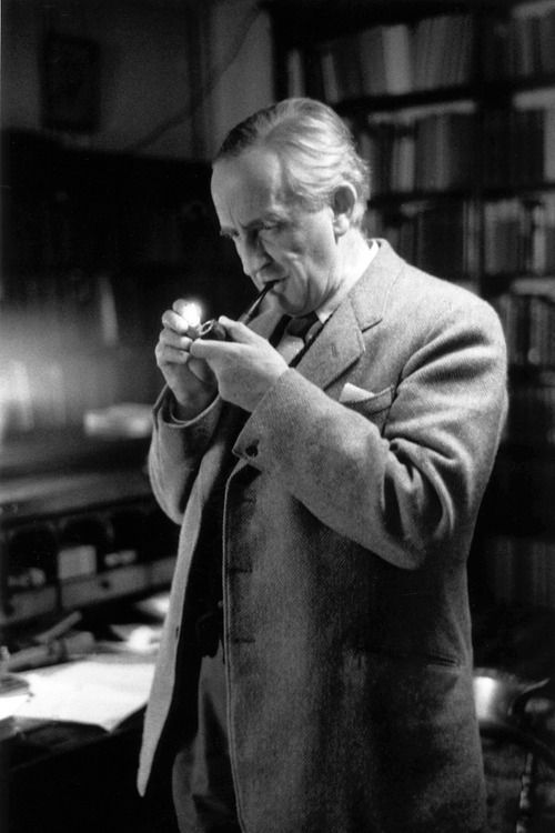 Tolkien lighting his pipe
